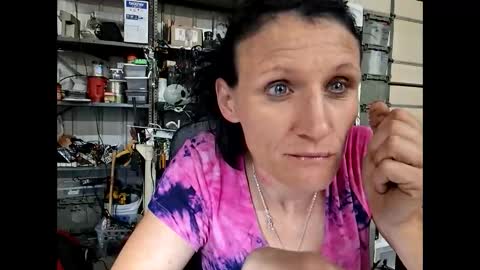 tastypeach6989 online show from 05-06-26, 08:41