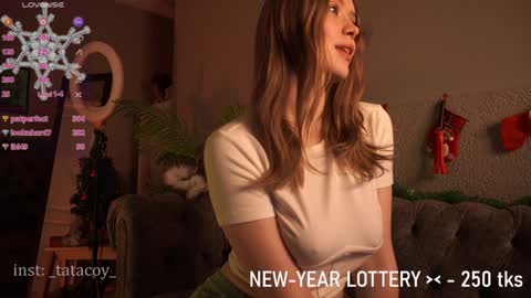 Snapshot of tatacoy chatting on 12-31-24, 07:20 TataCoy online show from 12-31-24, 07:20