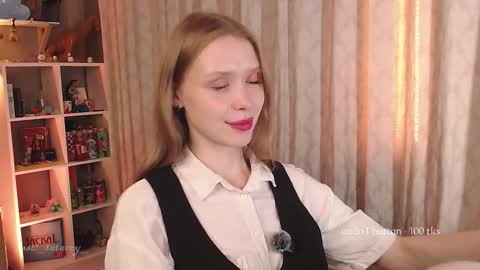 Snapshot of tatacoy chatting on 09-08-25, 03:11 TataCoy online show from 09-08-25, 03:11