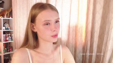 Snapshot of tatacoy chatting on 09-09-25, 11:32 TataCoy online show from 09-09-25, 11:32