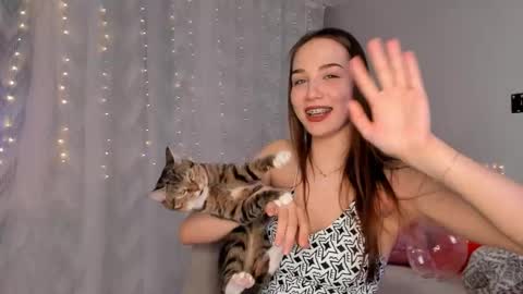 Tate online show from 02-15-25, 06:12