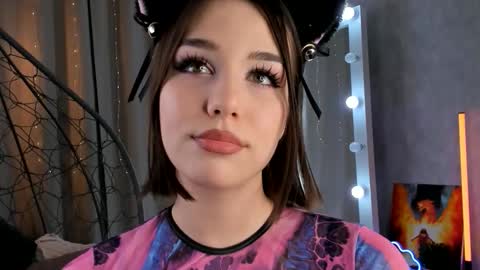 Tate online show from 11-28-25, 07:16