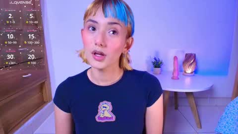 Snapshot of tati_cardenas chatting on 03-19-26, 05:11 AME online show from 03-19-26, 05:11