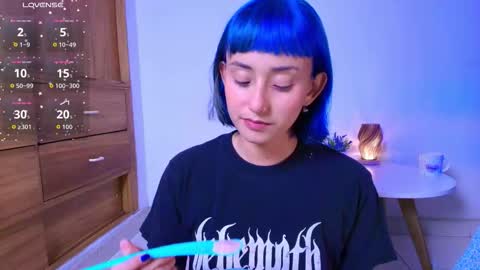 Snapshot of tati_cardenas chatting on 03-20-26, 05:45 AME online show from 03-20-26, 05:45