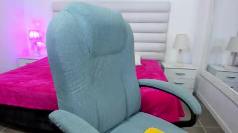 tatiana_arboleda online show from 09-17-25, 03:14