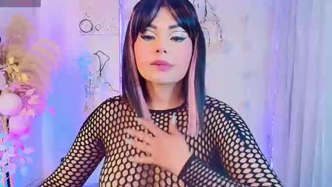 Snapshot of tatiana_ruiiz chatting on 03-27-26, 01:22 Tatiana online show from 03-27-26, 01:22