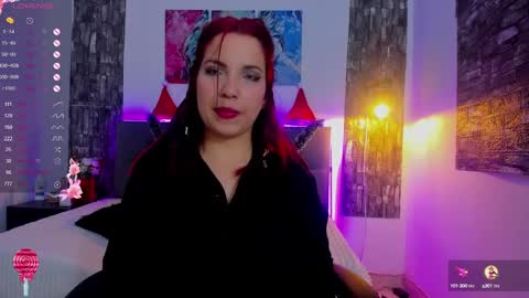 Snapshot of tatiana_sc chatting on 12-30-24, 01:25 Tatiana SC online show from 12-30-24, 01:25
