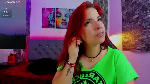Snapshot of tatiana_sc chatting on 02-19-25, 01:28 Tatiana SC online show from 02-19-25, 01:28