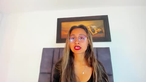 Snapshot of tatiana_valencia chatting on 05-07-26, 12:32 Tati online show from 05-07-26, 12:32