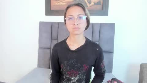 Snapshot of tatiana_valencia chatting on 05-24-26, 12:54 Tati online show from 05-24-26, 12:54
