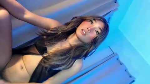 Snapshot of tatiana_wilton chatting on 06-06-26, 04:33 ANDREA online show from 06-06-26, 04:33