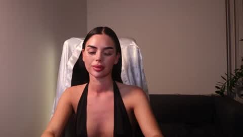 Snapshot of tatianaxoxo1 chatting on 06-30-26, 08:10 Tatiana online show from 06-30-26, 08:10