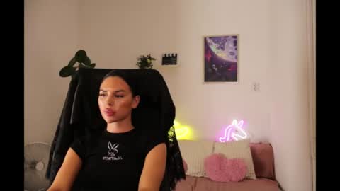 Snapshot of tatianaxoxo1 chatting on 07-24-26, 06:39 Tatiana online show from 07-24-26, 06:39