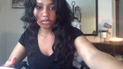 Tatianna Marie online show from 12-19-24, 05:18