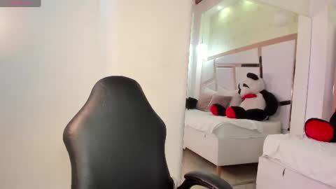 tatikanyx online show from 06-26-26, 12:09