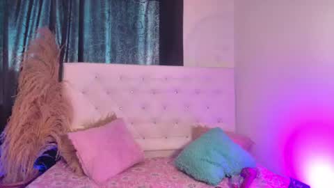 tatix online show from 06-17-26, 07:26