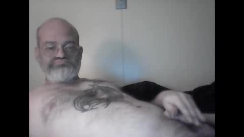 Snapshot of tattedpanther chatting on 12-15-25, 10:47 tattedpanther online show from 12-15-25, 10:47