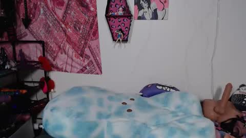 TattedThickandPretty online show from 05-15-26, 10:50