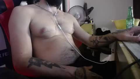 Snapshot of tattonerd chatting on 12-05-24, 02:42 Tatto Nerd online show from 12-05-24, 02:42