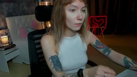 tattoo_artbaby online show from 10-17-25, 02:04