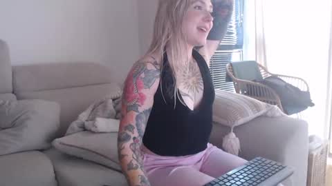 tattoobbgirl online show from 10-28-25, 03:36
