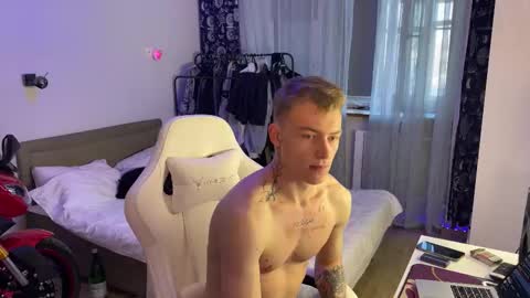 Alex but u can call me Theo online show from 03-15-26, 11:05