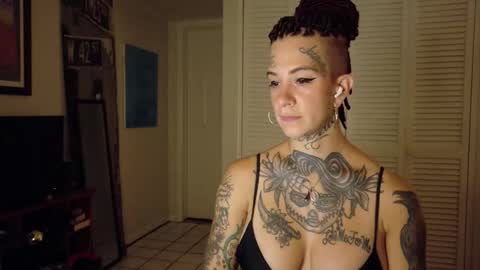 Snapshot of tattooed_natalia chatting on 02-10-26, 09:57 Natalia 3 online show from 02-10-26, 09:57