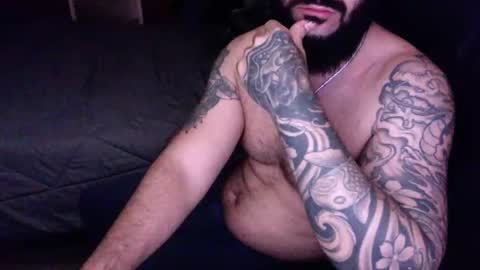 tattooedandbearded22 online show from 10-26-25, 05:02