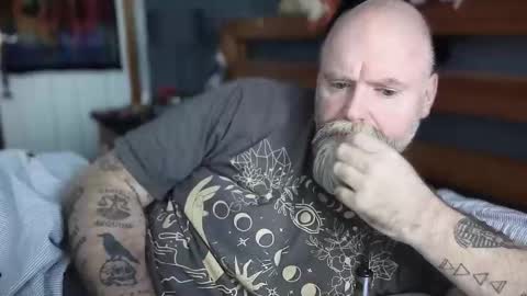 Snapshot of tattooeddilf01 chatting on 09-29-25, 09:58 Tattooeddilf 01 online show from 09-29-25, 09:58