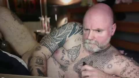 Tattooeddilf 01 online show from 03-15-26, 11:33