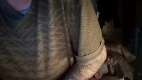 Snapshot of tattoogun chatting on 12-22-24, 08:16 TattooLust online show from 12-22-24, 08:16