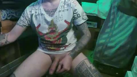 Snapshot of tattoogun chatting on 03-08-26, 04:55 TattooLust online show from 03-08-26, 04:55
