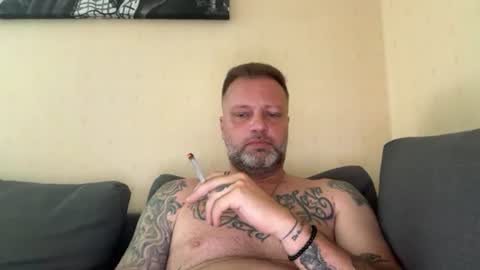 Snapshot of tattoomanforgirls chatting on 06-28-26, 01:28 tattoomanforgirls online show from 06-28-26, 01:28