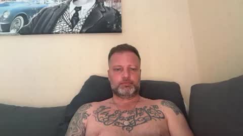 Snapshot of tattoomanforgirls chatting on 07-01-26, 07:32 tattoomanforgirls online show from 07-01-26, 07:32