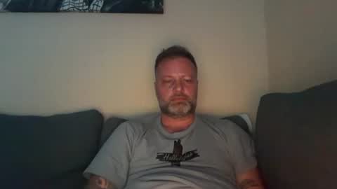 Snapshot of tattoomanforgirls chatting on 07-02-26, 07:31 tattoomanforgirls online show from 07-02-26, 07:31