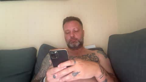 Snapshot of tattoomanforgirls chatting on 07-05-26, 11:50 tattoomanforgirls online show from 07-05-26, 11:50
