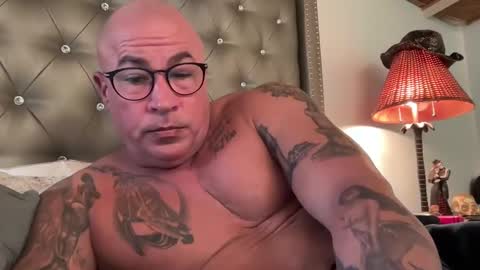 tattoosandabs online show from 01-17-25, 11:29