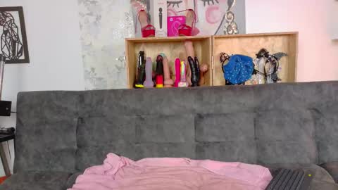 Taty Miller online show from 11-11-25, 09:15