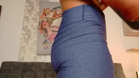 Taty Miller online show from 01-15-26, 01:59