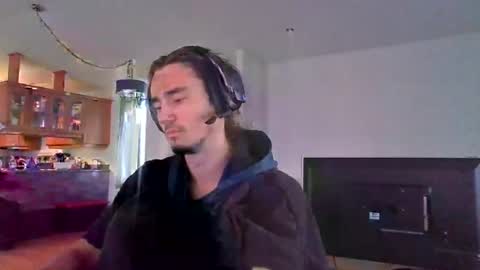Snapshot of tay_twink chatting on 08-09-26, 11:26 tay_twink online show from 08-09-26, 11:26