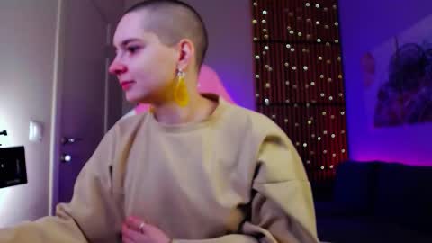 Taya online show from 02-05-26, 01:05