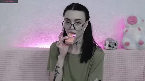 Taya online show from 11-26-25, 07:04