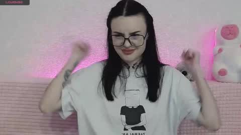 Taya online show from 11-28-25, 05:04