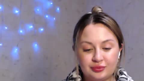 Snapshot of tayagirl chatting on 04-16-26, 09:15 Taya online show from 04-16-26, 09:15