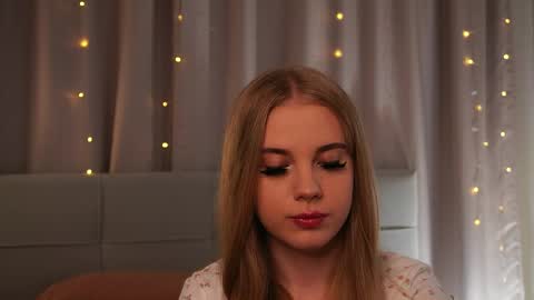 Snapshot of tayelin chatting on 05-13-26, 04:48 Taya online show from 05-13-26, 04:48