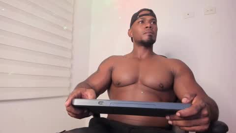 Snapshot of tayler_waka chatting on 12-07-24, 03:25 Tyler online show from 12-07-24, 03:25