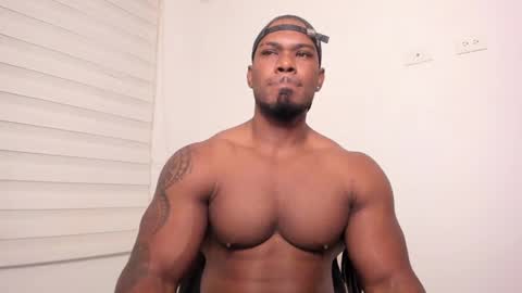 Snapshot of tayler_waka chatting on 01-16-25, 11:37 Tyler online show from 01-16-25, 11:37