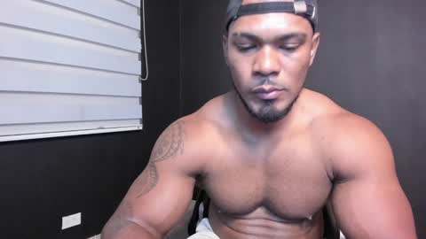 Snapshot of tayler_waka chatting on 01-25-25, 01:21 Tyler online show from 01-25-25, 01:21