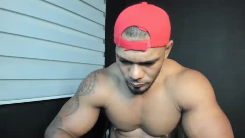 Snapshot of tayler_waka chatting on 02-09-25, 12:17 Tyler online show from 02-09-25, 12:17