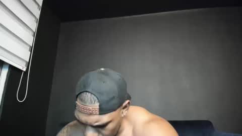 Snapshot of tayler_waka chatting on 02-27-25, 12:43 Tyler online show from 02-27-25, 12:43